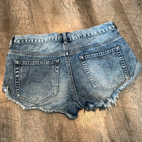 SOLD!!! BULLHEAD DENIM SHORTS - Picture 2 of 3